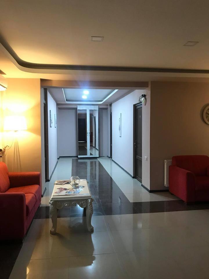 Hotel Caucasus Tbilisi Exterior foto